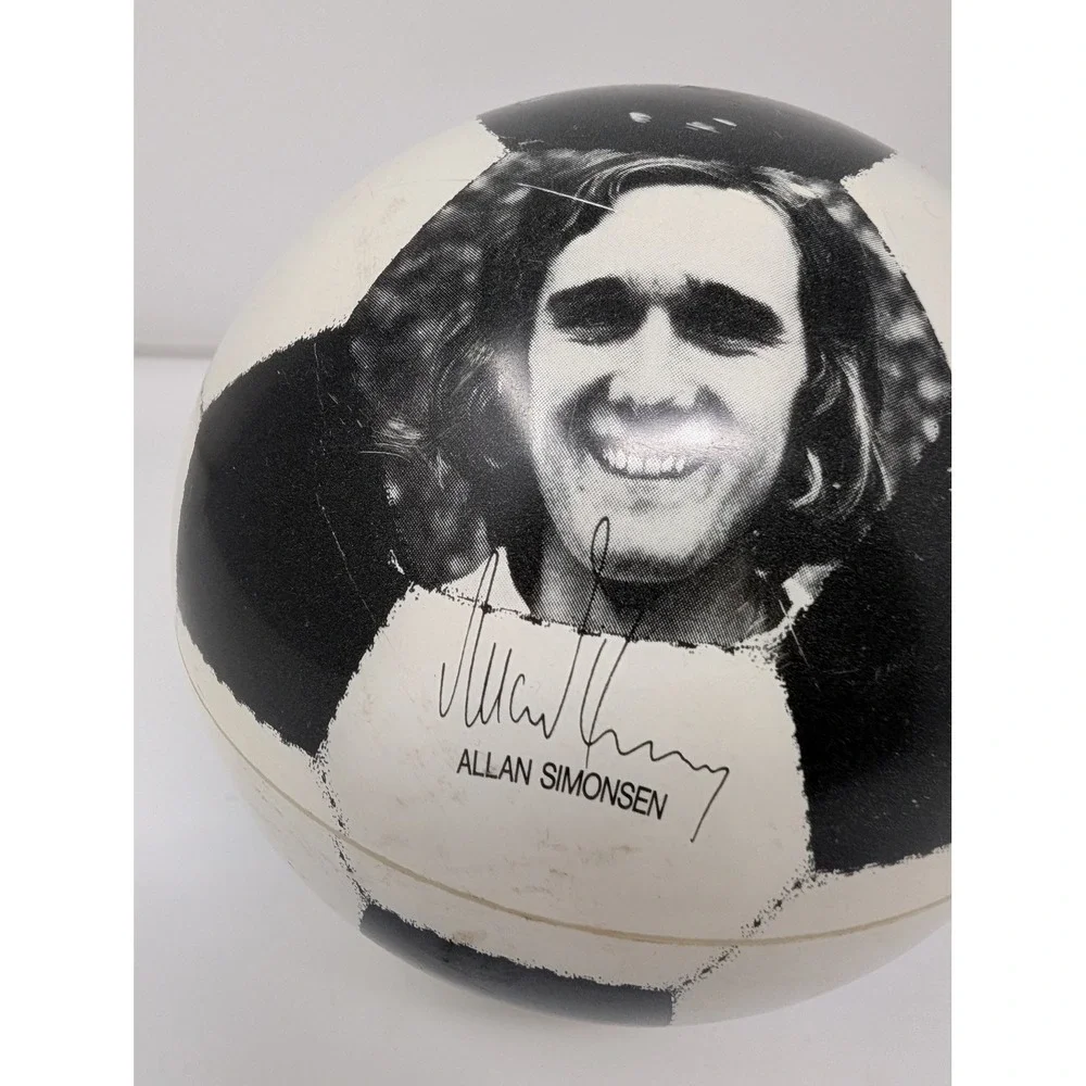 Allan Simonsen 1978‎ Scan Globe A/S Denmark Soccer Ball Piggy Bank Coin Holder